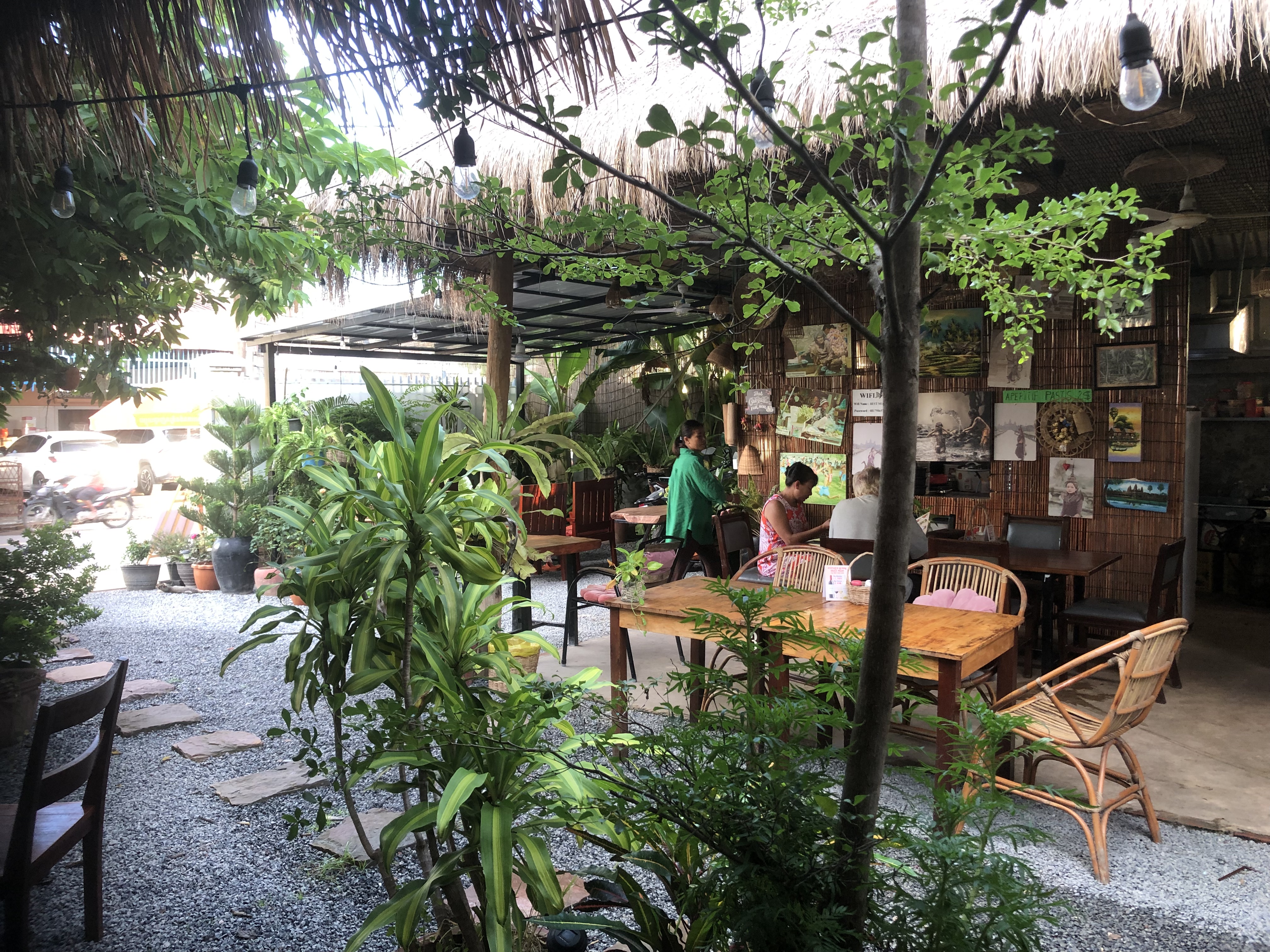 Outdoor Patio Dining